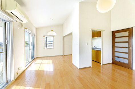 グリーンヒル東箕面第八号棟 リビング