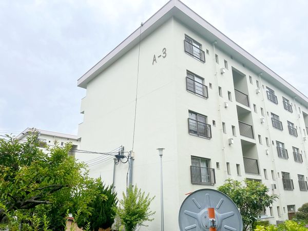 千里古江台住宅 A3棟 外観 千里古江台住宅 A3棟 外観