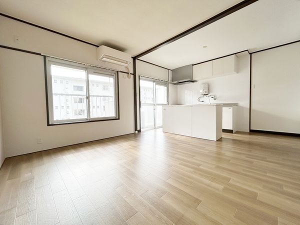 箕面如意谷住宅8号棟 リビング