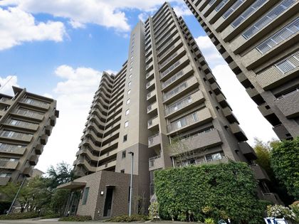 新千里桜ヶ丘メゾンシティ四番館 外観