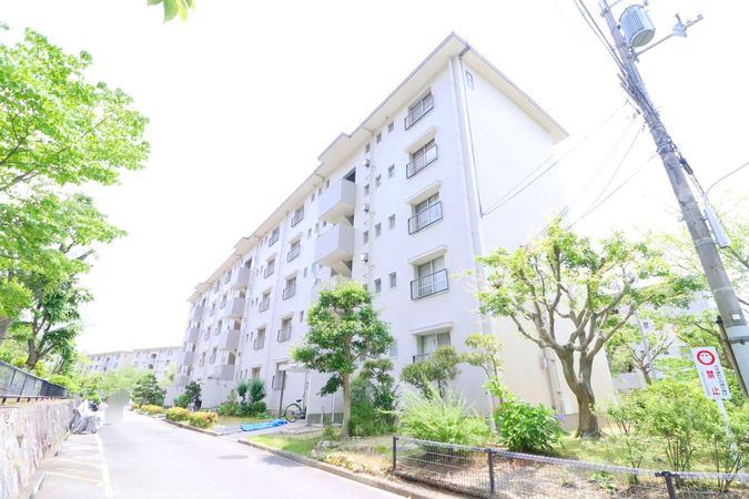 箕面如意谷住宅 8号棟 外観 箕面如意谷住宅 8号棟 外観