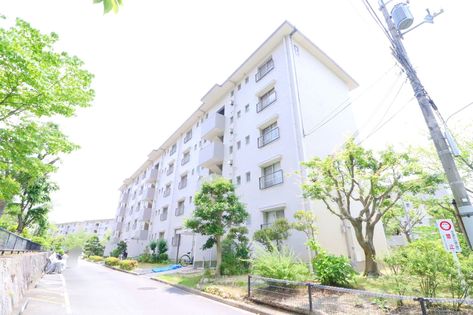 箕面如意谷住宅 8号棟 外観