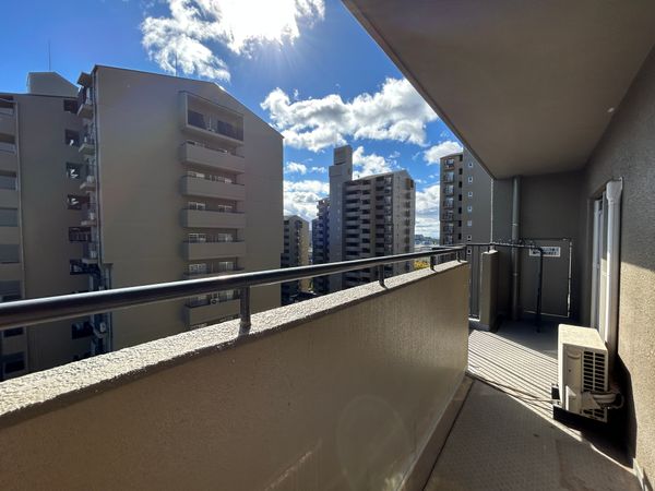 千里中央パーク・ヒルズE棟 バルコニー