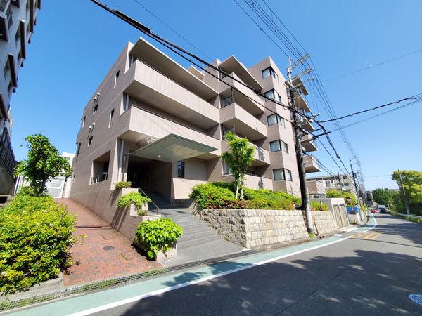 ステイツ千里・藤白台 外観