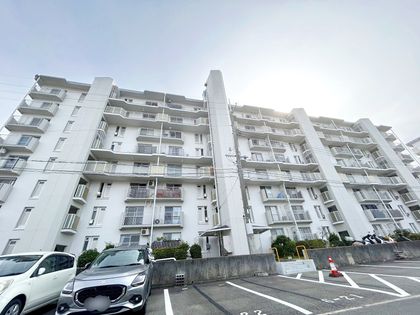 箕面粟生第四住宅4号棟 外観