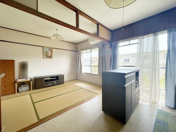 箕面粟生第二住宅第11号棟 リビング 箕面粟生第二住宅第11号棟 リビング