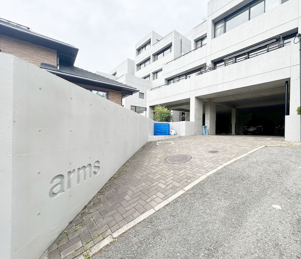 箕面アームズ 外観 外観