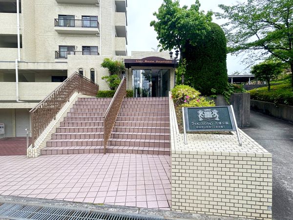 ライオンズマンション万博公園 エントランス エントランス