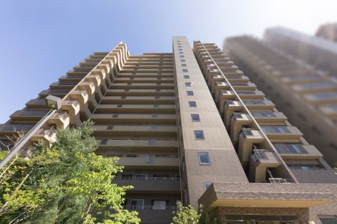 新千里桜ヶ丘メゾンシティ 四番館 外観