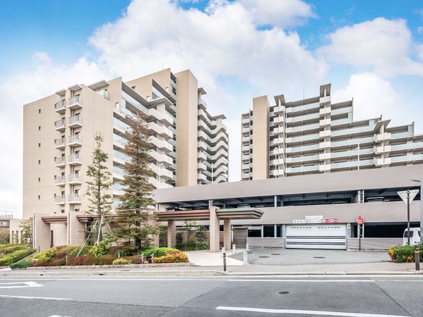 シンフォニア新千里南町ガーデンズ A棟 外観 シンフォニア新千里南町ガーデンズ A棟 外観