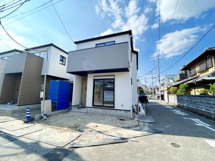 豊中市服部寿町1丁目 新築戸建 外観