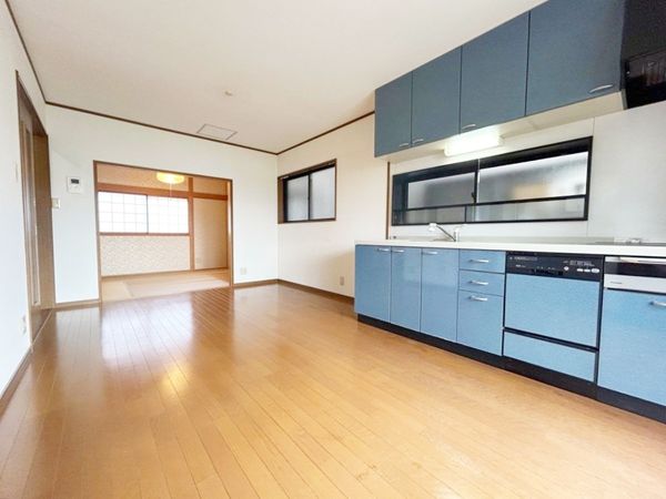 豊中市桜の町二丁目 テラスハウス リビング 豊中市桜の町二丁目 テラスハウス リビング