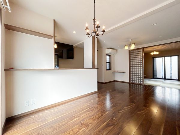 豊中市玉井町2丁目 戸建 リビング 豊中市玉井町2丁目 戸建 リビング