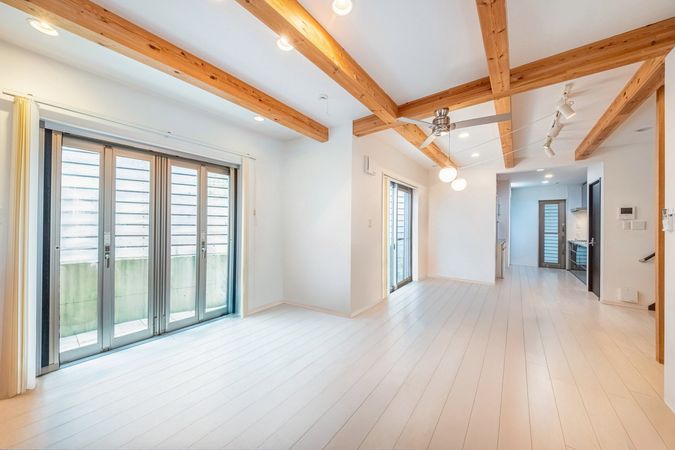 豊中市上野西3丁目 戸建 リビング