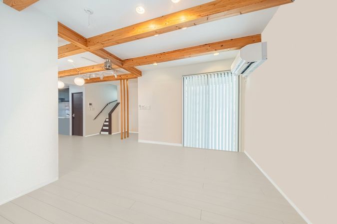 豊中市上野西3丁目 戸建 リビング