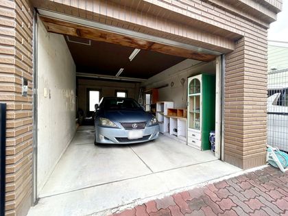 箕面市稲5丁目 戸建 駐車場