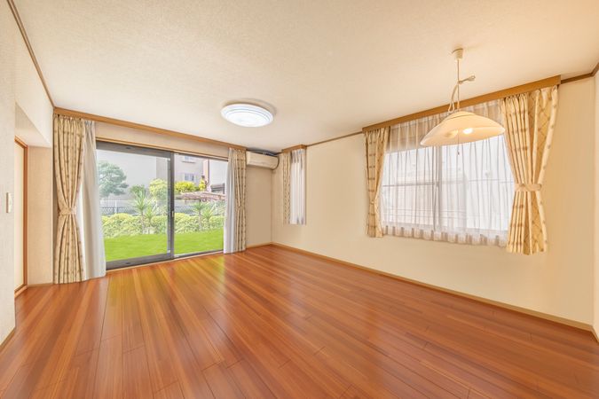 豊中市原田元町2丁目 戸建 リビング 豊中市原田元町2丁目 戸建 リビング