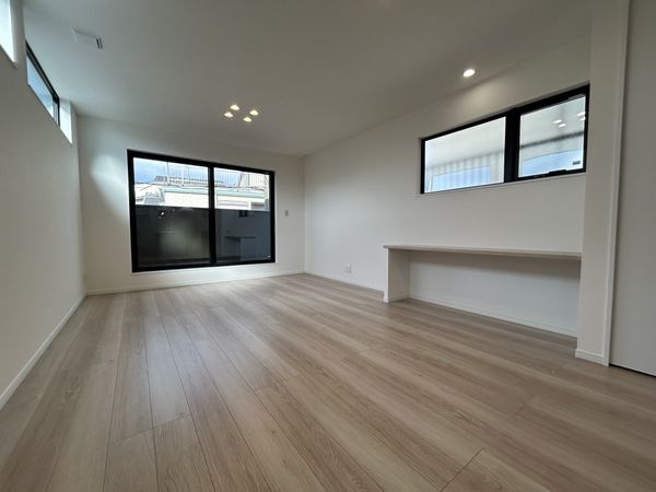 千里園3丁目 新築戸建 リビング