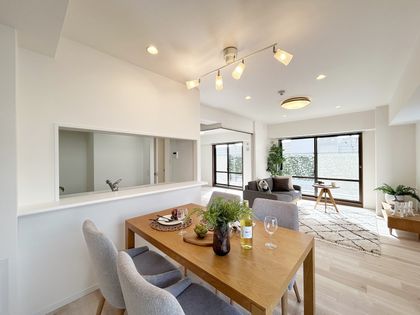 クラウンハイム豊中柴原・モノレール駅前 リビング