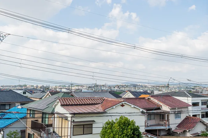 3階南側洋室（約5.8帖）から望む西側の眺望