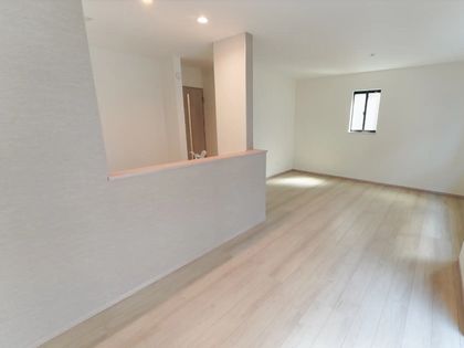 高槻市柱本新町 A号棟 リビング