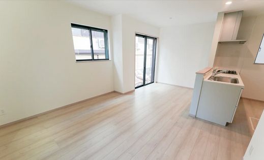 高槻市柱本新町 B号棟 リビング