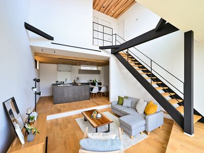 高槻市奥天神町1丁目 リビング