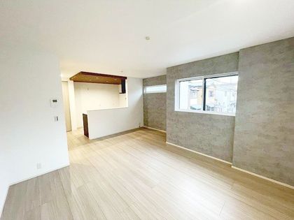 高槻市西冠3丁目 リビング