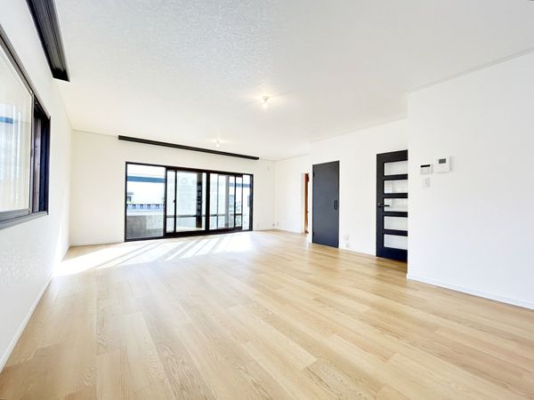 高槻市寺谷町 リビング