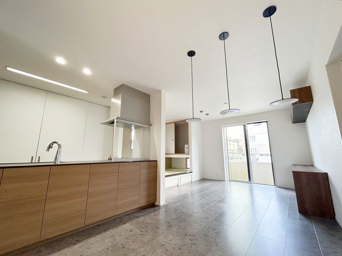 高槻市南平台1丁目・一戸建 リビング リビング