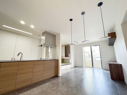 高槻市南平台1丁目・一戸建 リビング