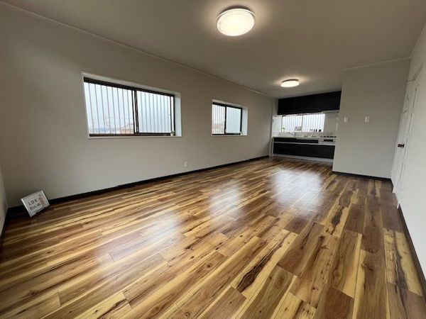 高槻市郡家新町 リビング 高槻市郡家新町 リビング