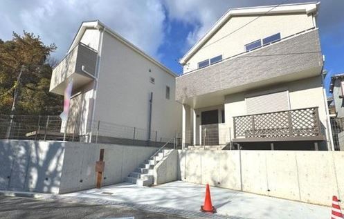高槻市安岡寺町1丁目 2号棟 駐車場 高槻市安岡寺町1丁目 2号棟 駐車場