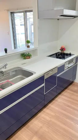 キッチン室内写真の家具・照明等の調度類は価格に含まれません。