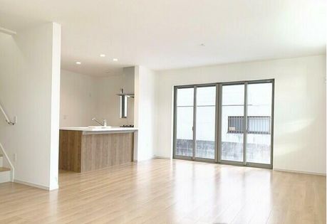 高槻市栄町2丁目 リビング