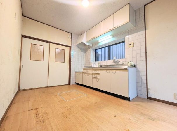 高槻市古曽部町3丁目 室内 高槻市古曽部町3丁目 室内