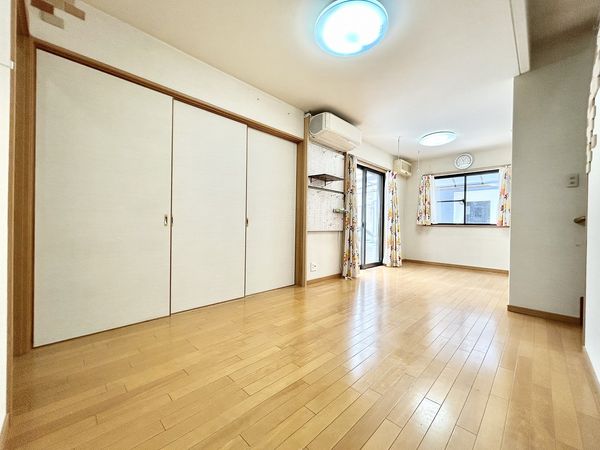茨木市畑田町 戸建 リビング