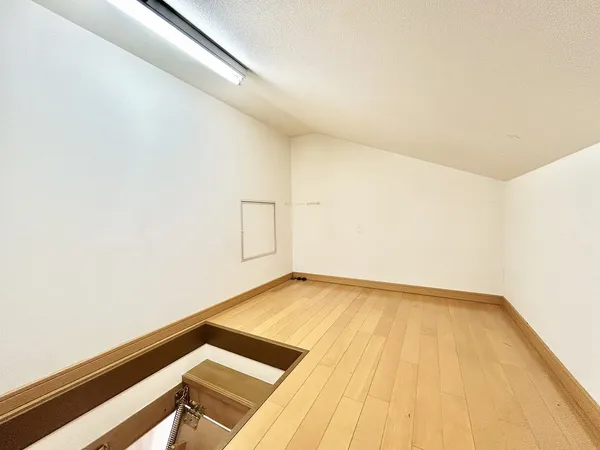 小屋裏収納