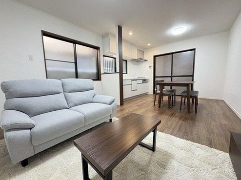 高槻市氷室町3丁目 リビング