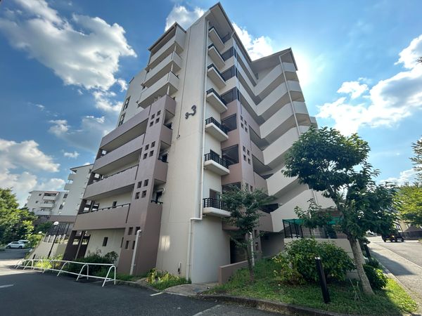 高槻阿武山九番街東 3号棟 外観 高槻阿武山九番街東 3号棟 外観