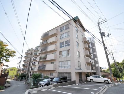 プレジデント高槻 外観