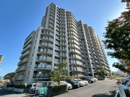 オークヒルズ香里 四番館 外観