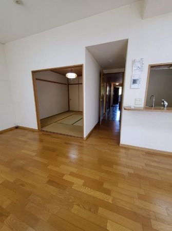 阪急ヒルズコート高槻アネックス リビング