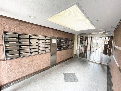 アルテ高槻 エントランス アルテ高槻 エントランス