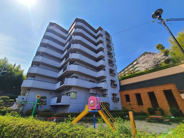 シャルマンコーポ高槻 外観