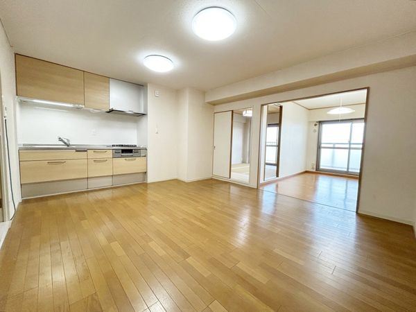 ユニハイム高槻 リビング