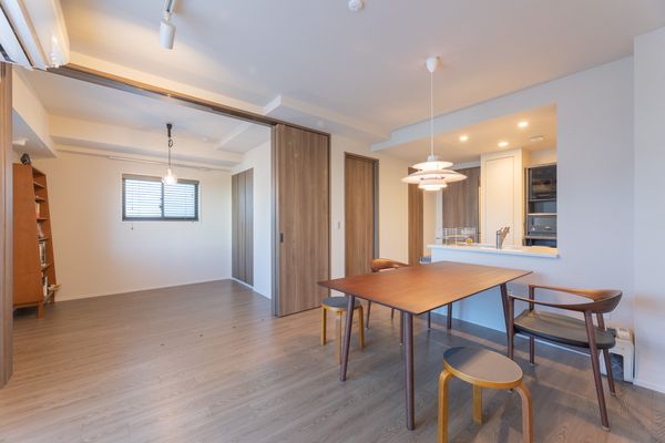 シーンズ高槻上田辺町 リビング シーンズ高槻上田辺町 リビング