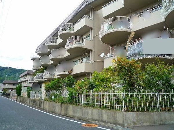 阪急上牧ドリームマンション 外観