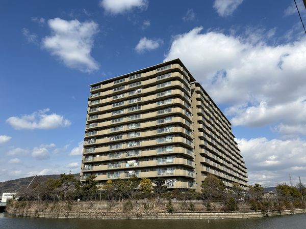 エンゼルハイムリバーサイド高槻 外観 エンゼルハイムリバーサイド高槻 外観