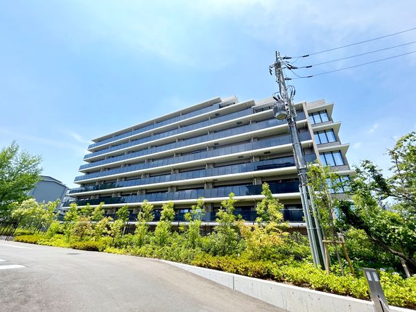 ジオ北千里藤白台 B棟 外観 ジオ北千里藤白台 B棟 外観
